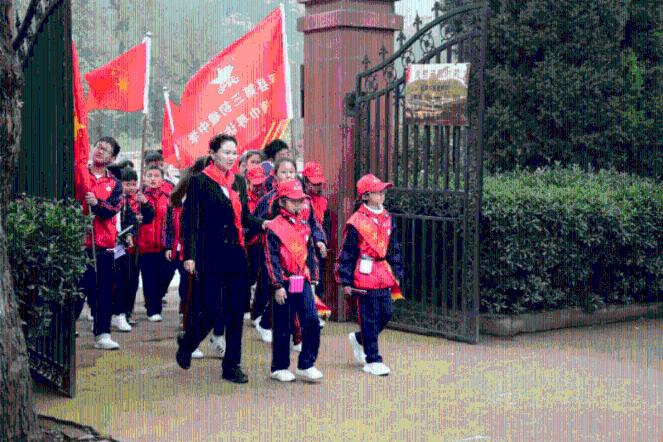 东杰智能:预计2023年度净利润亏损1.9亿元~2.45亿元